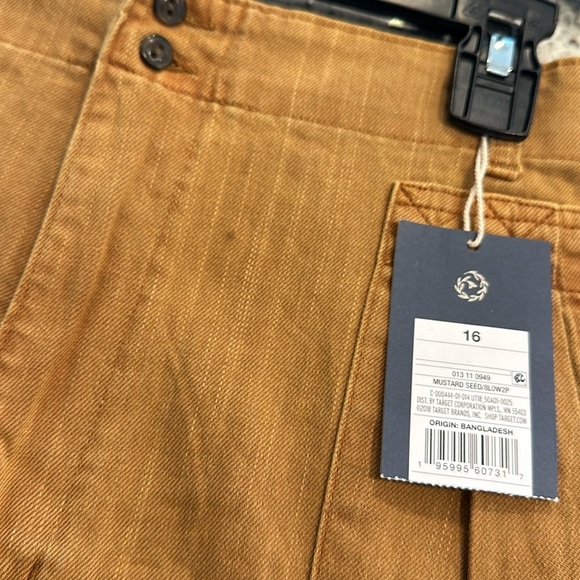 Universal Thread NWT women’s shorts size 16 - Picture 5 of 6